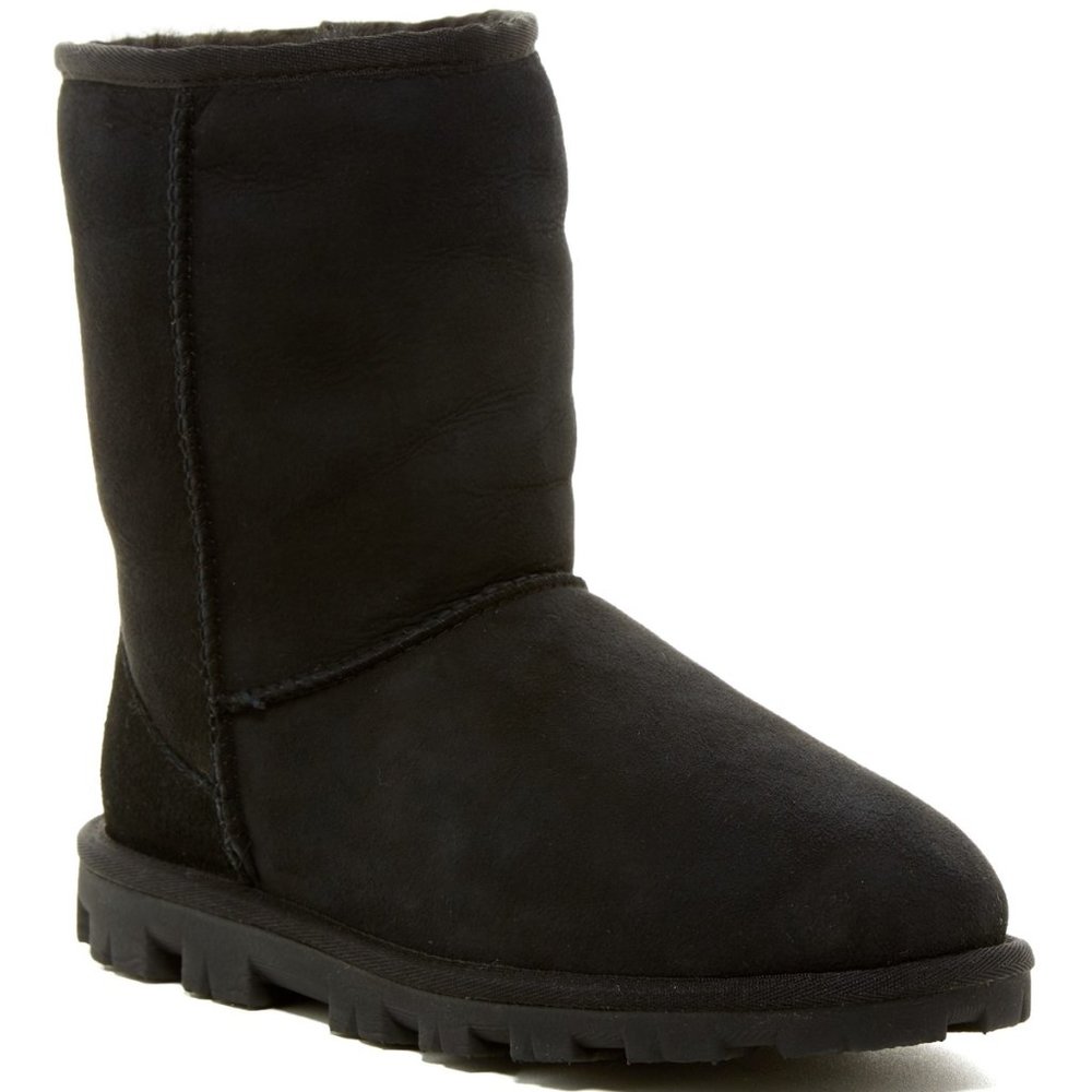 Ugg Essential Short Shearling Lined Boot 7 (Se7) - image 1